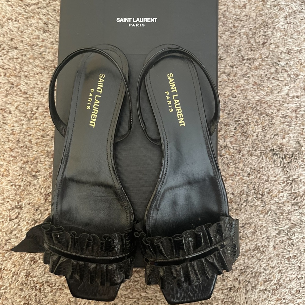 SAINT LAURENT sandals